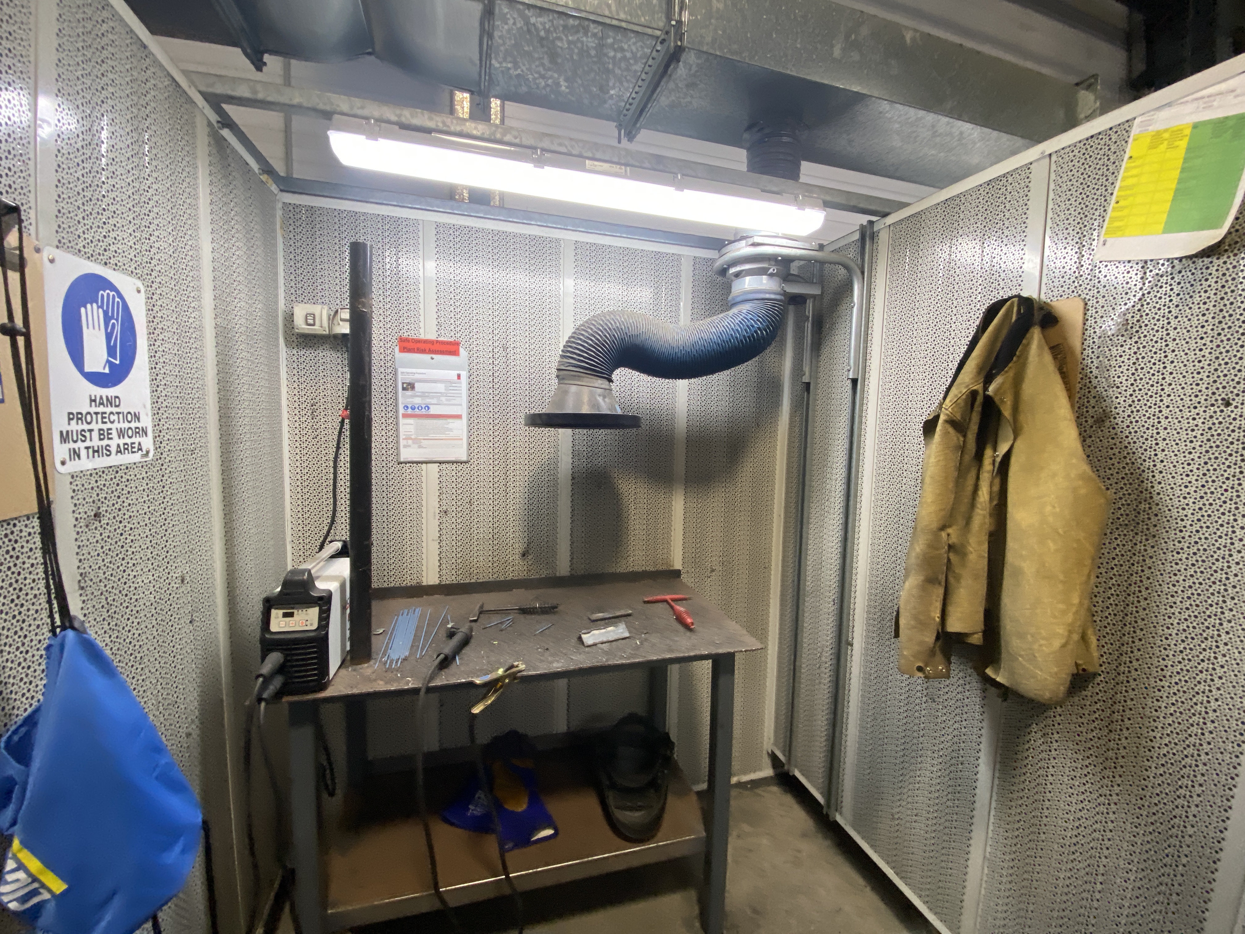 swinburne-university-workshop-led-upgrade-welding-booth.jpg